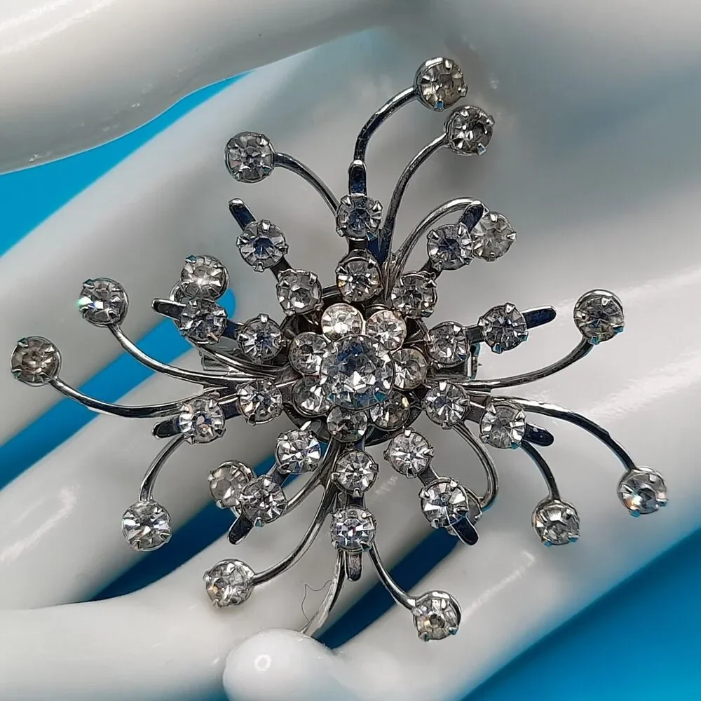 Vintage Rhinestone Starburst Brooch Silver Tone Bridal Pin 2.5”